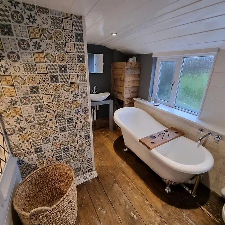 Unique 4bed Large Central Nr St Ives Holiday home