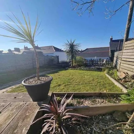 Unique 4bed Large Central Nr St Ives Holiday home *